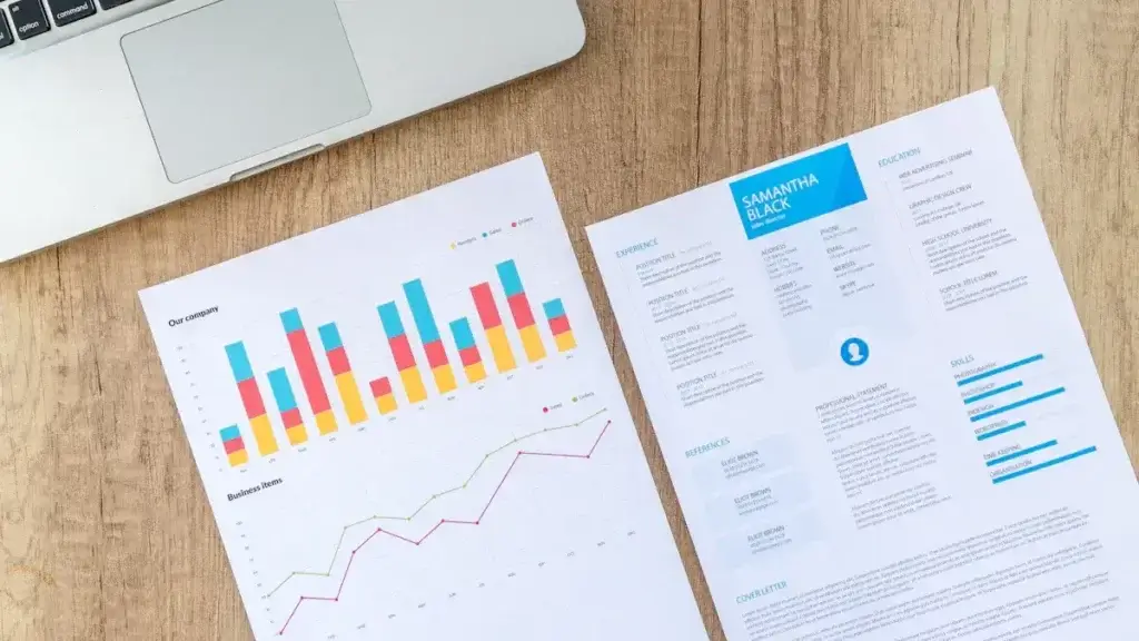 Comment rédiger un CV LinkedIn efficace en 2025
